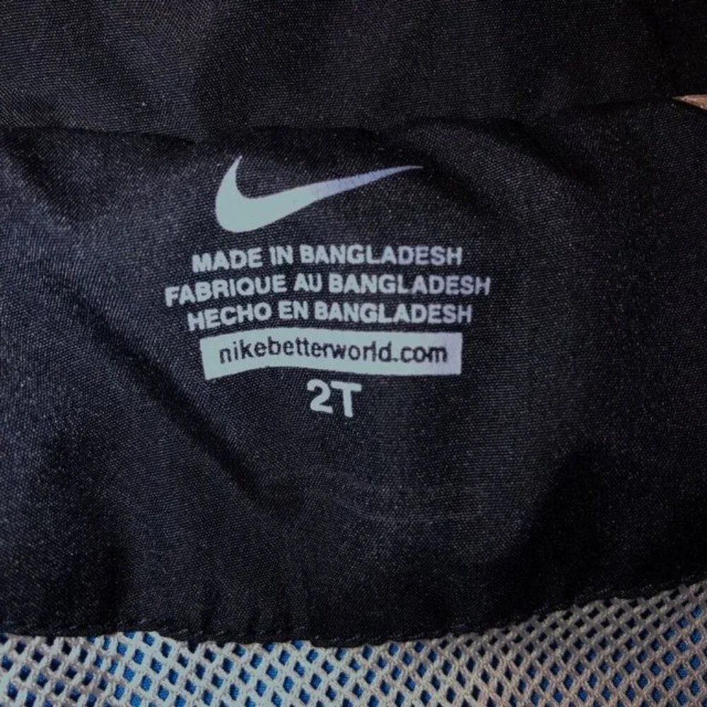 Nike Windbreaker Hooded Lightweight Jacket